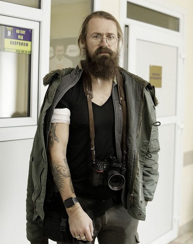 Maxim Dondyuk Photojournalist From Ukraine Documents The Invasion Of His Country